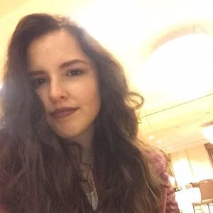 Meet your Posher, Chloe